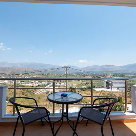 فندق مبيت وإفطار Serenity 3*