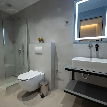 فندق مبيت وإفطار Serenity ساراندا